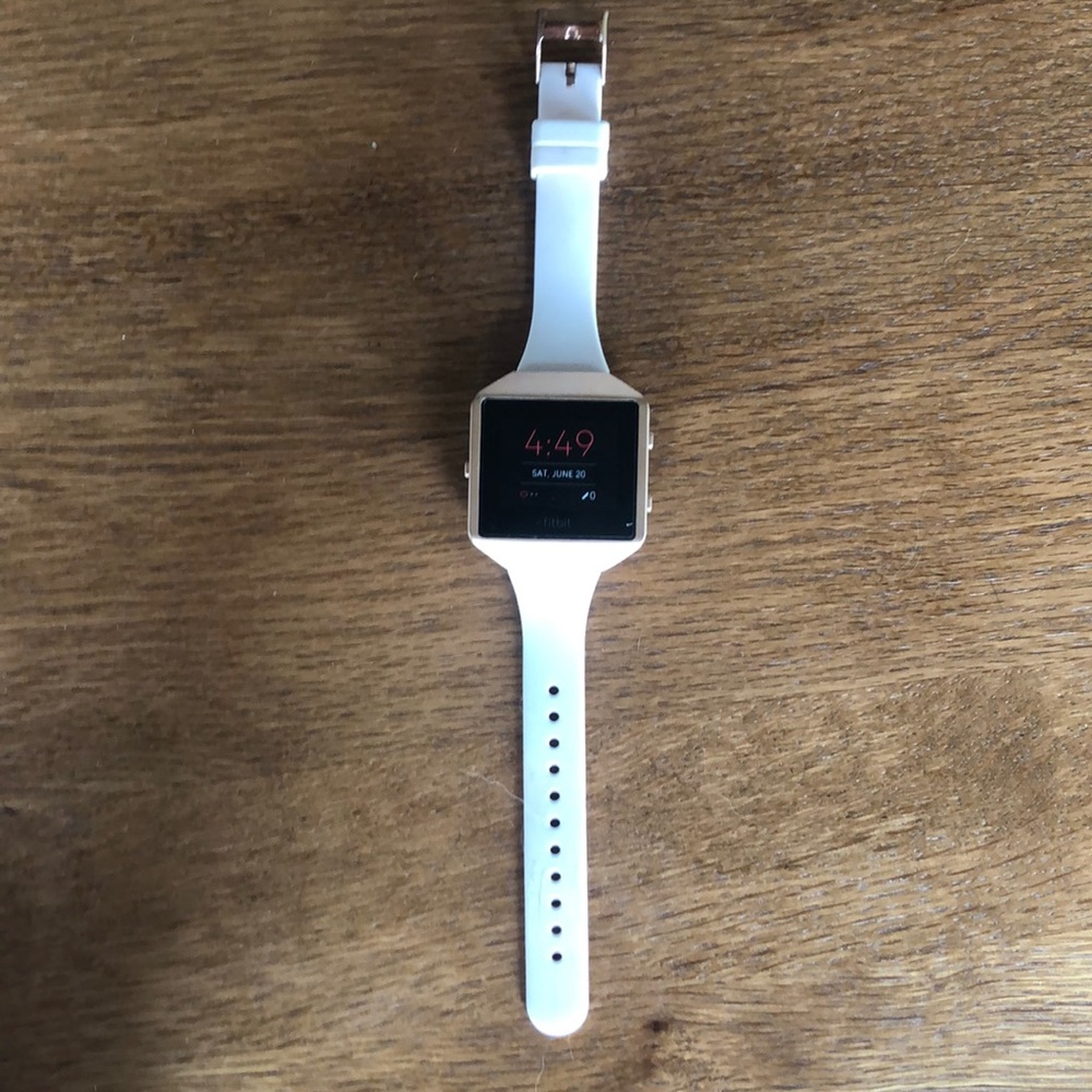 Fitbit Blaze w/ charging dock and two bands